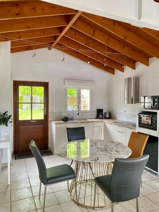 Jolie Petite Maison Renovee Piscine Сен-Пале-сюр-Мер Екстериор снимка